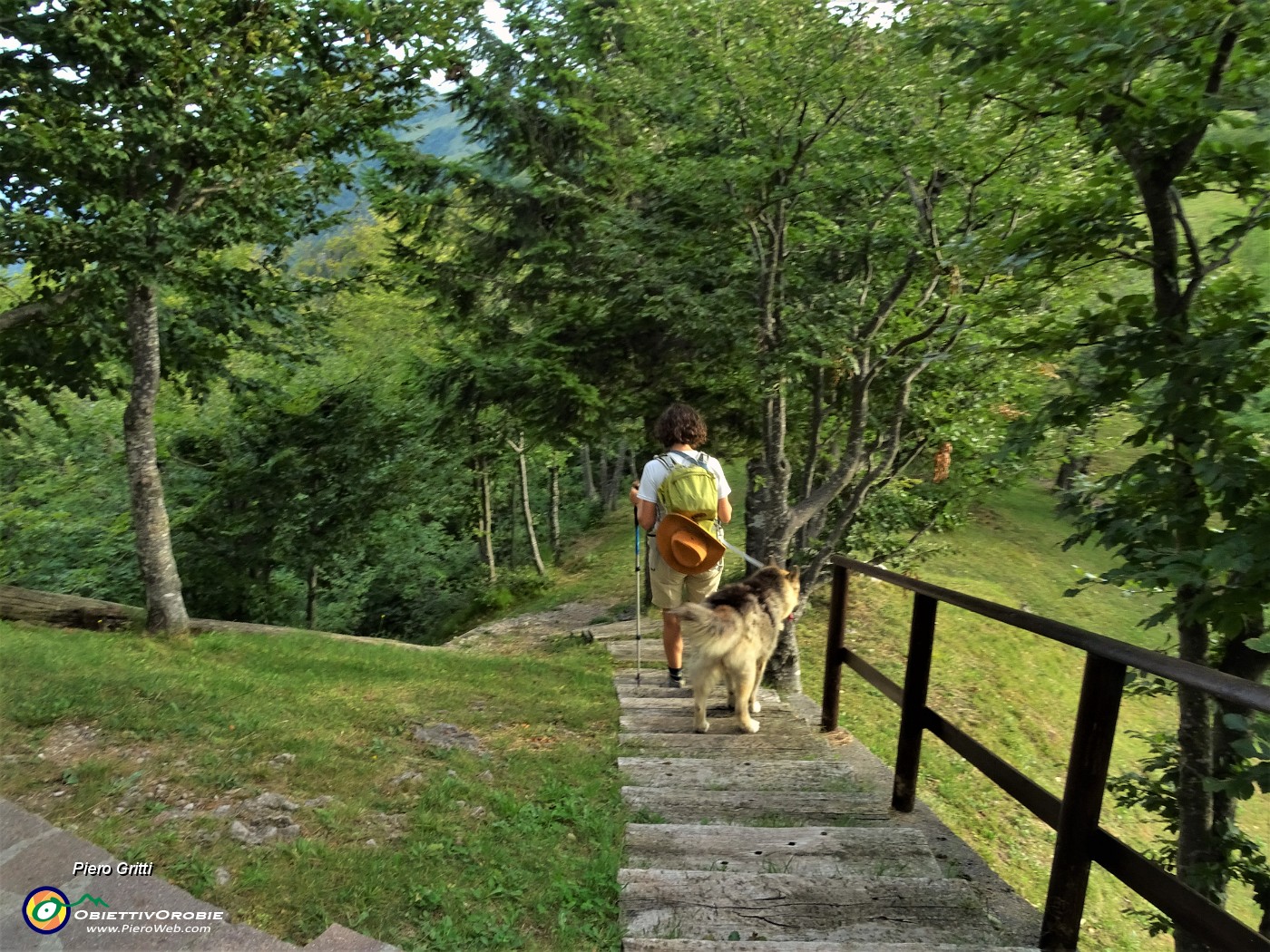 19 Al roccolo Cugini (1180 m).JPG